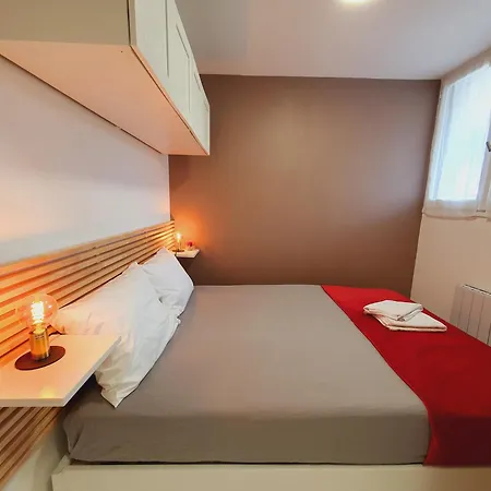 Apartment T2 Magellan Centre-ville - Clim Wifi Terrasse - Rossiconciergerie - Linge Inclus