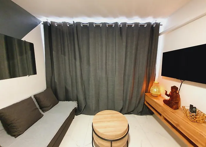 Διαμέρισμα T2 Magellan Centre-ville - Clim Wifi Terrasse - Rossiconciergerie - Linge Inclus Λα Γκραντ-Μοτ